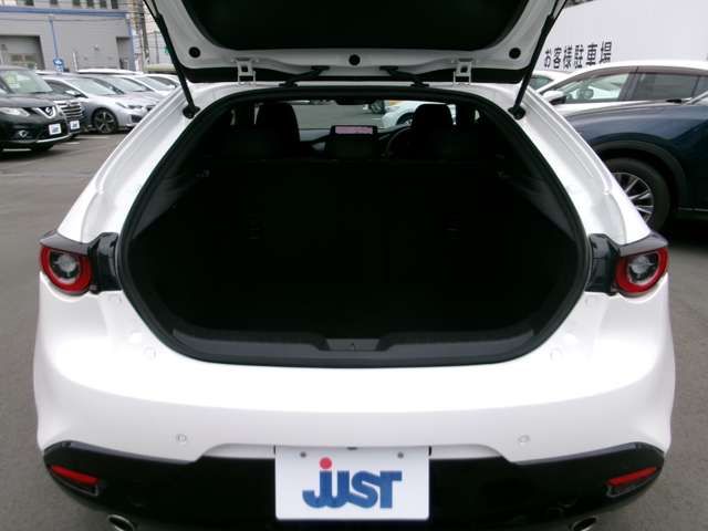 MAZDA 3 FASTBACK 2024 Image 31