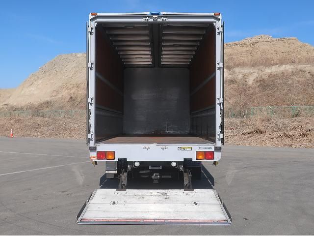 ISUZU FORWARD 2017 Image 31