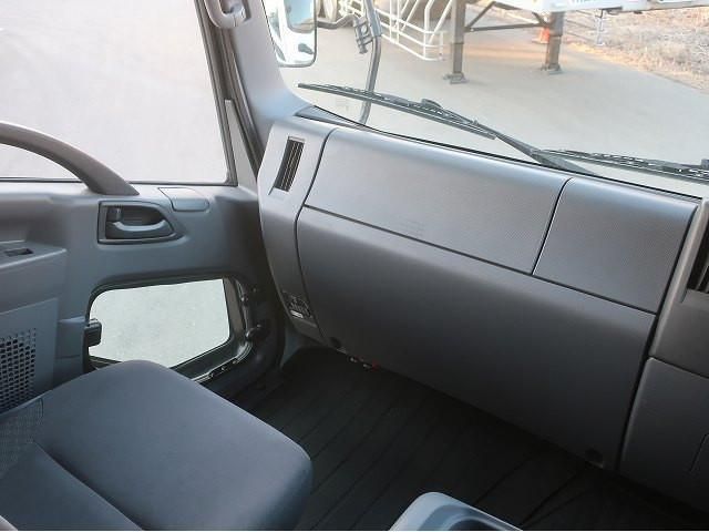 ISUZU FORWARD 2017 Image 31