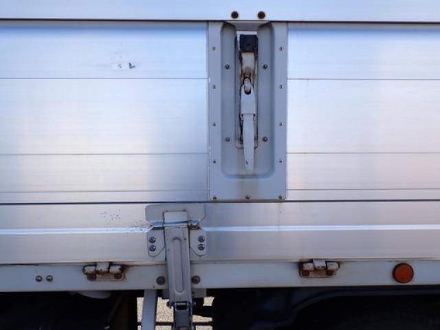 HINO RANGER 2011 Image 31