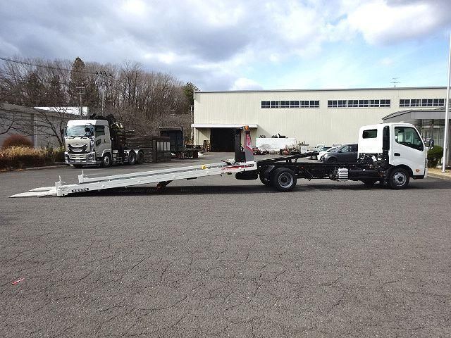 HINO DUTRO 2025 Image 31