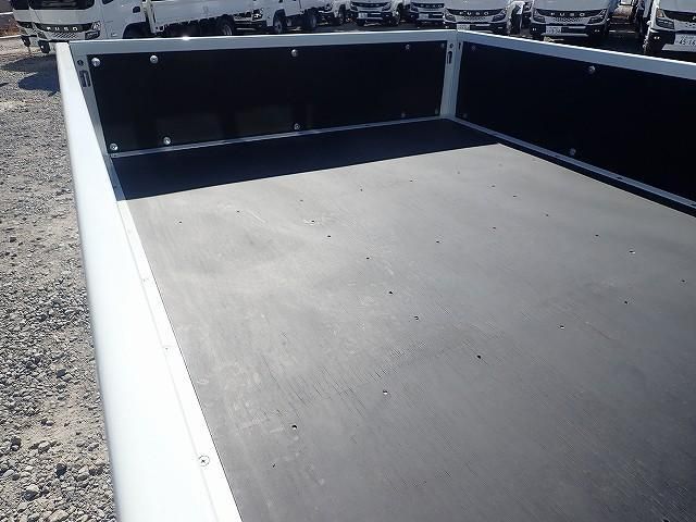 MITSUBISHI CANTER 2025 Image 31