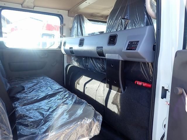 MITSUBISHI CANTER 2025 Image 31