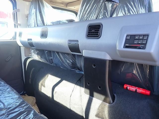 MITSUBISHI CANTER 2025 Image 31