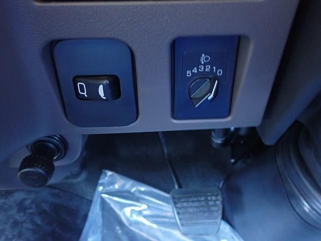 MITSUBISHI CANTER 2025 Image 31