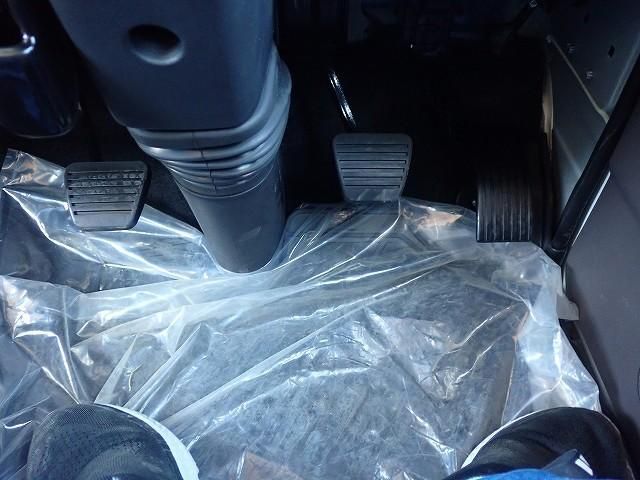 MITSUBISHI CANTER 2025 Image 31