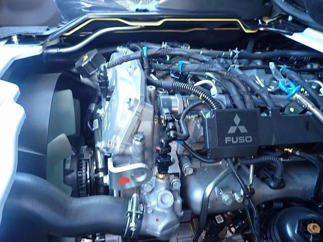 MITSUBISHI CANTER 2025 Image 31