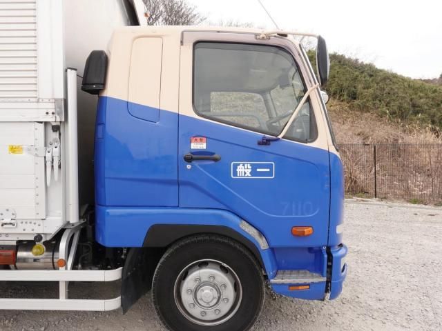 MITSUBISHI FUSOU FIGHTER 2011 Image 31