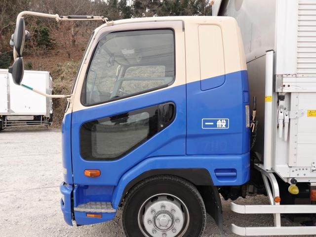 MITSUBISHI FUSOU FIGHTER 2011 Image 31