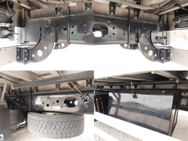 MITSUBISHI FUSOU FIGHTER 2011 Image 31