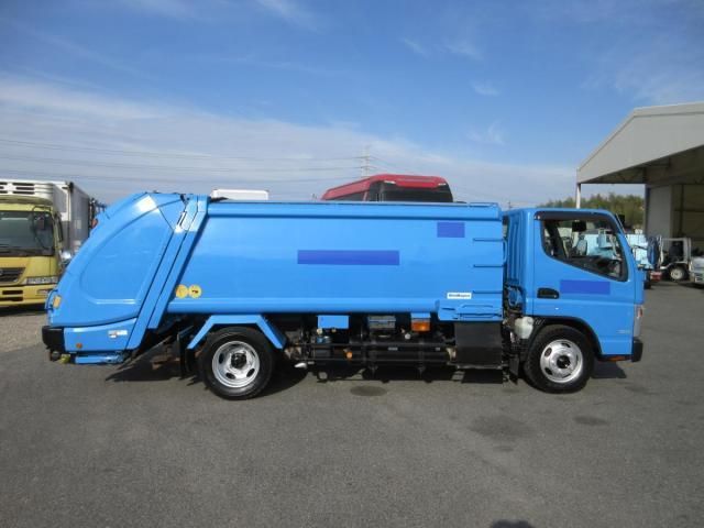 MITSUBISHI CANTER 2015 Image 31