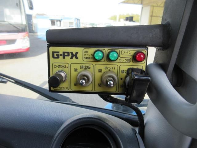 MITSUBISHI CANTER 2015 Image 31