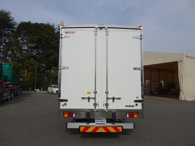 MITSUBISHI FUSOU FIGHTER 2025 Image 31