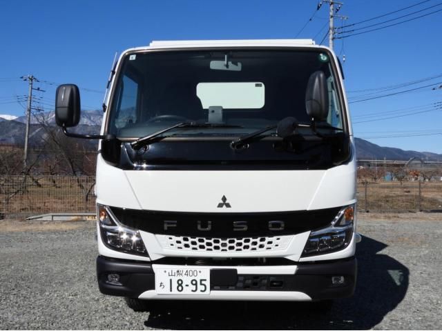 MITSUBISHI CANTER 2023 Image 31