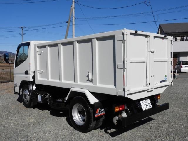 MITSUBISHI CANTER 2023 Image 31