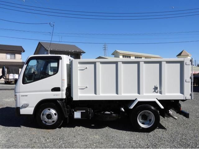 MITSUBISHI CANTER 2023 Image 31
