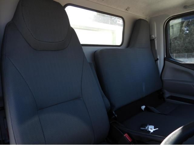 MITSUBISHI CANTER 2023 Image 31