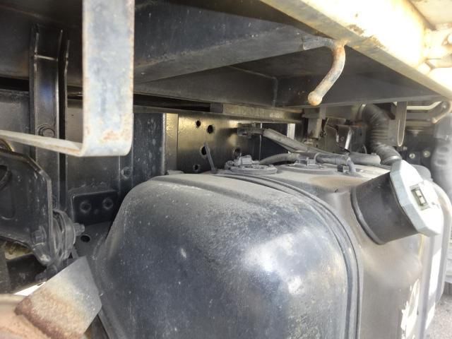 ISUZU ELF 2013 Image 31