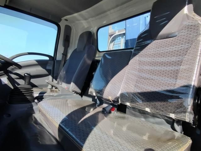 ISUZU ELF 2019 Image 31