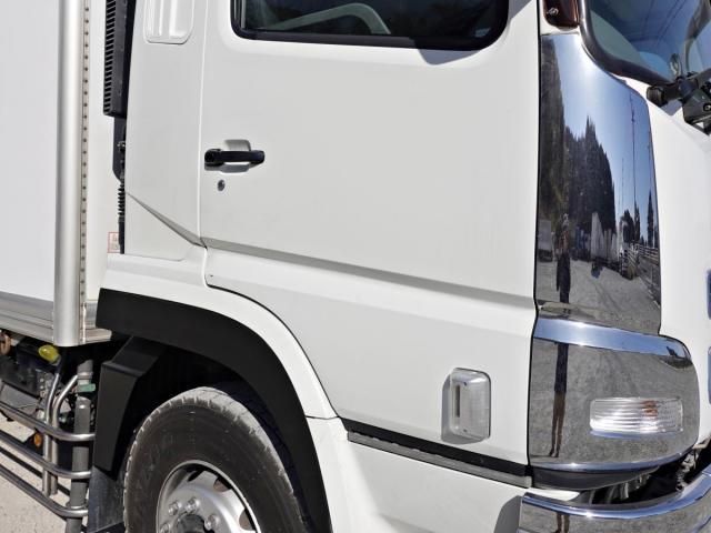 MITSUBISHI FUSOU SUPER GREAT 2016 Image 31