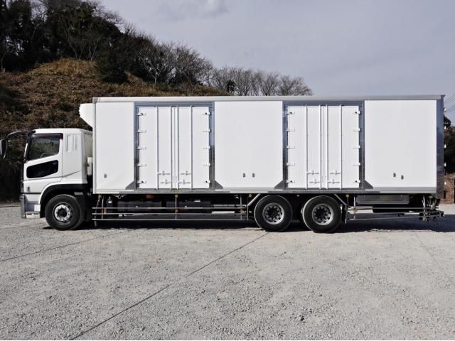 MITSUBISHI FUSOU SUPER GREAT 2016 Image 31