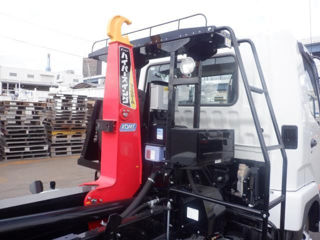 MITSUBISHI FUSOU FIGHTER 2025 Image 31