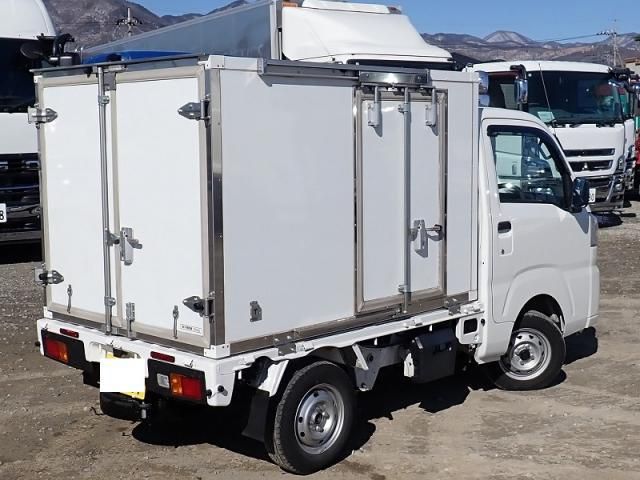 DAIHATSU HIJET 2022 Image 31