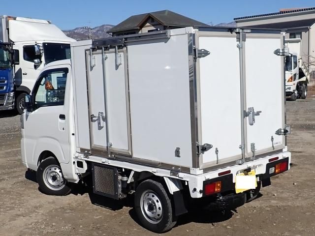 DAIHATSU HIJET 2022 Image 31