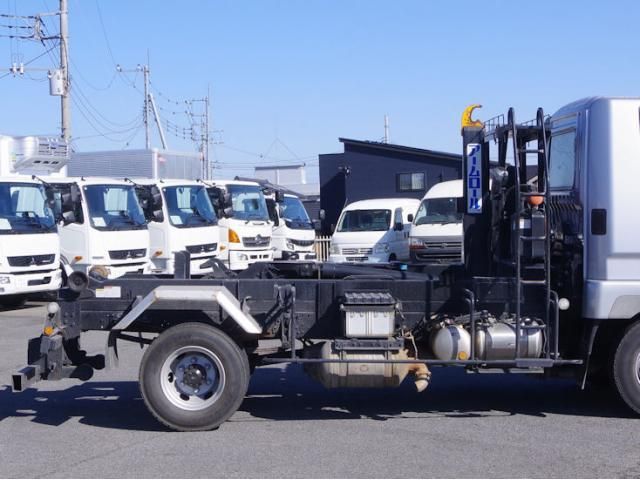 MITSUBISHI FUSOU FIGHTER 2019 Image 31