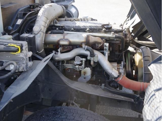 MITSUBISHI FUSOU FIGHTER 2018 Image 31