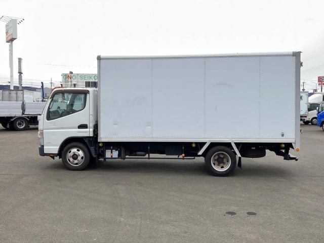 MITSUBISHI CANTER 2018 Image 31