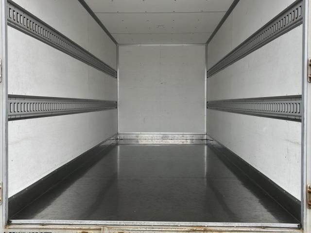 MITSUBISHI CANTER 2018 Image 31