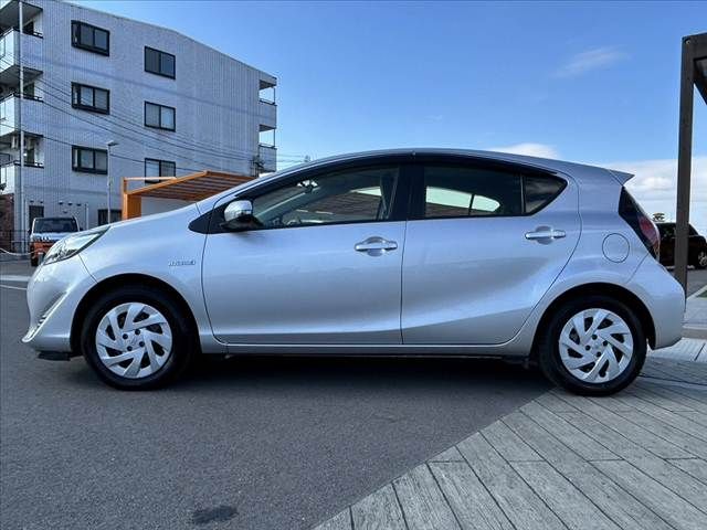 TOYOTA AQUA 2019 Image 31