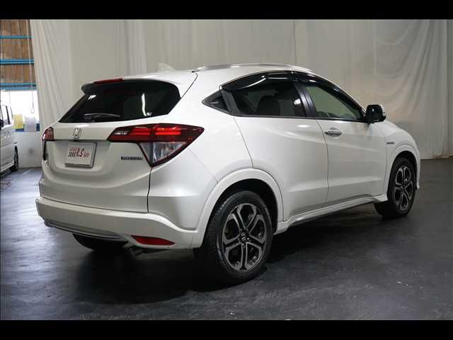 HONDA VEZEL HYBRID 2015 Image 31