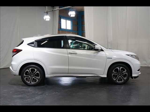HONDA VEZEL HYBRID 2015 Image 31