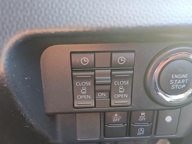 TOYOTA ROOMY 2021 Image 31