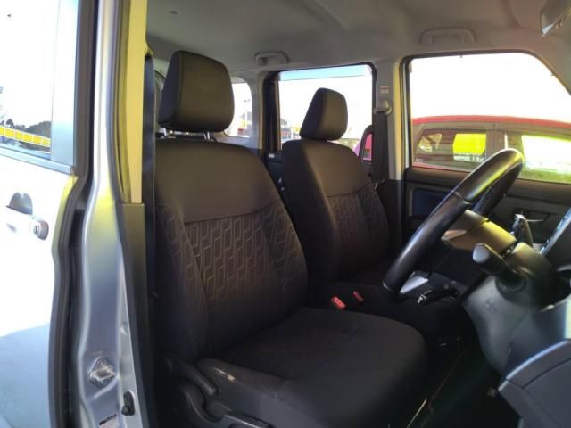 TOYOTA TANK 2019 Image 31