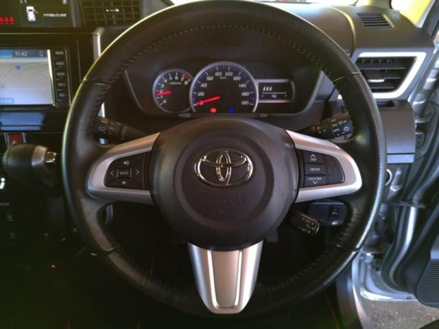 TOYOTA TANK 2019 Image 31