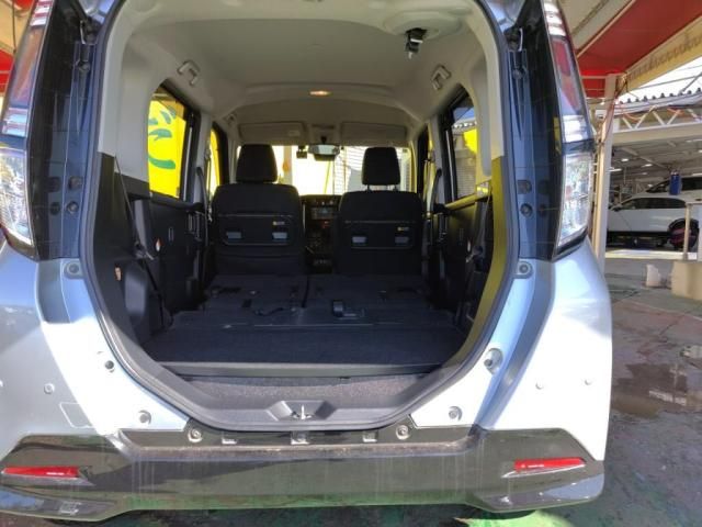 TOYOTA TANK 2019 Image 31