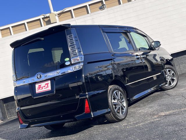 TOYOTA VOXY 2019 Image 31