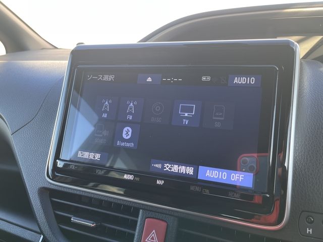 TOYOTA VOXY 2019 Image 31