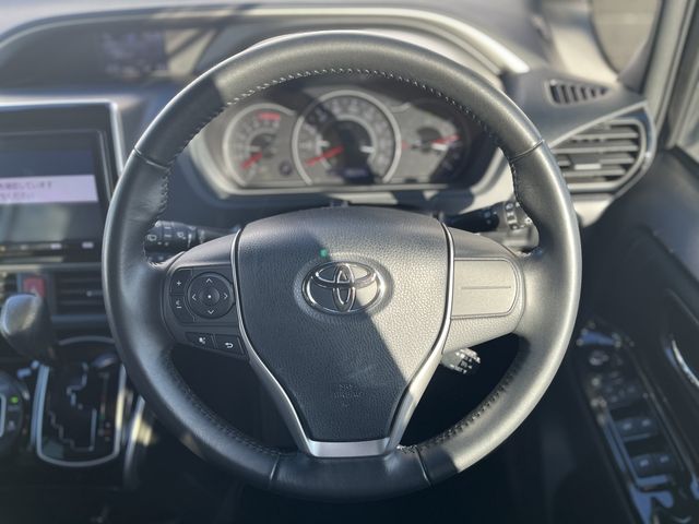 TOYOTA VOXY 2019 Image 31
