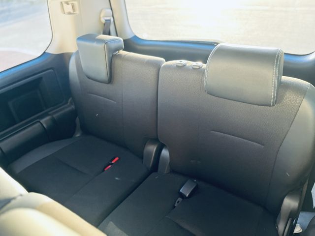 TOYOTA VOXY 2014 Image 31