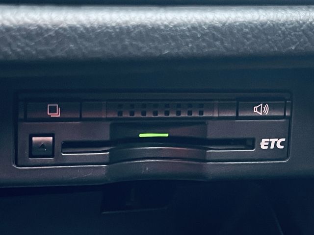 TOYOTA VOXY 2014 Image 31