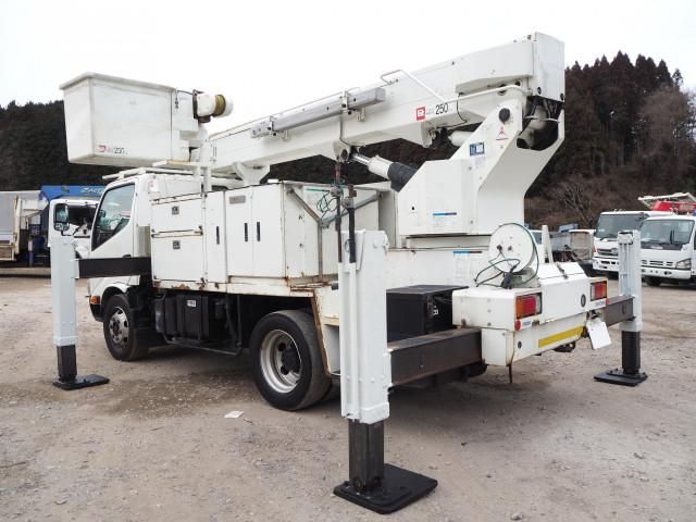 HINO DUTRO 2015 Image 31