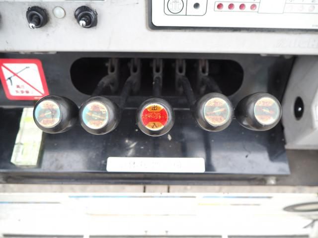 HINO DUTRO 2015 Image 31