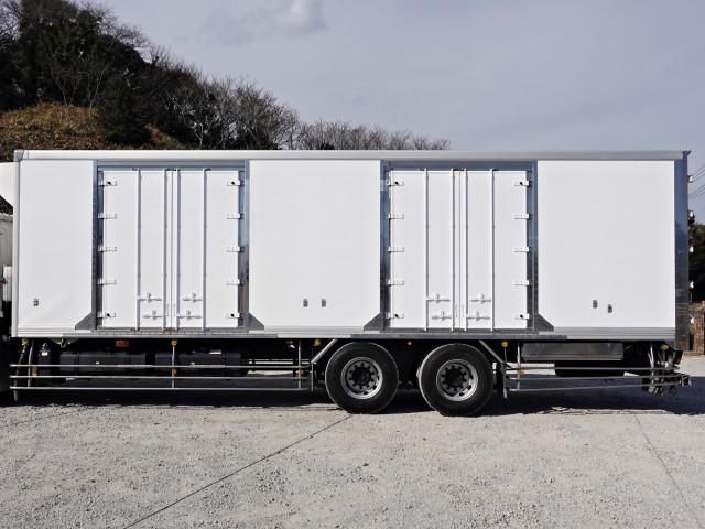 MITSUBISHI FUSOU SUPER GREAT 2016 Image 31