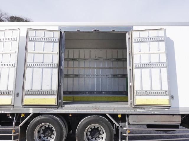 MITSUBISHI FUSOU SUPER GREAT 2016 Image 31