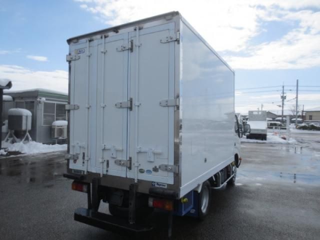 HINO DUTRO 2017 Image 31