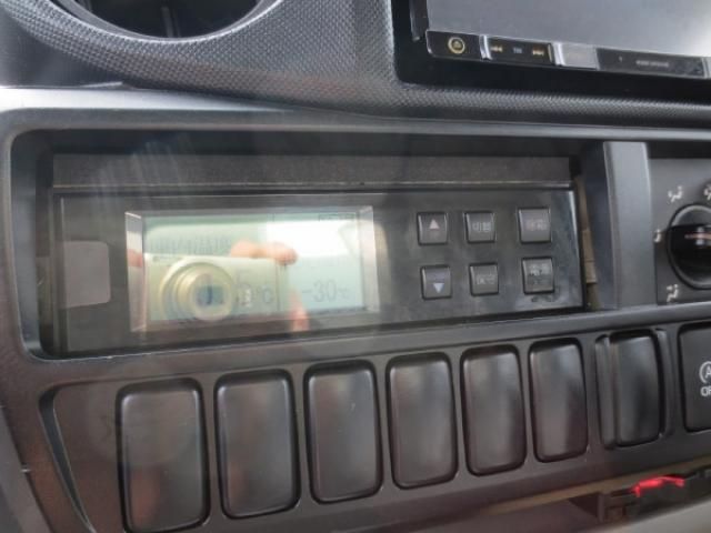 HINO DUTRO 2017 Image 31